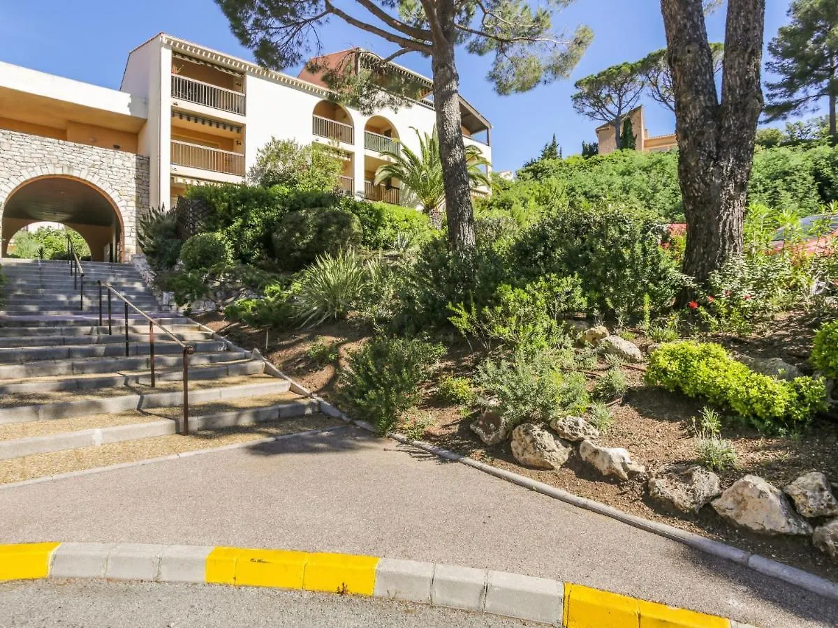 Apartment Le Domaine De La Gaillarde-16 By Interhome Les Issambres