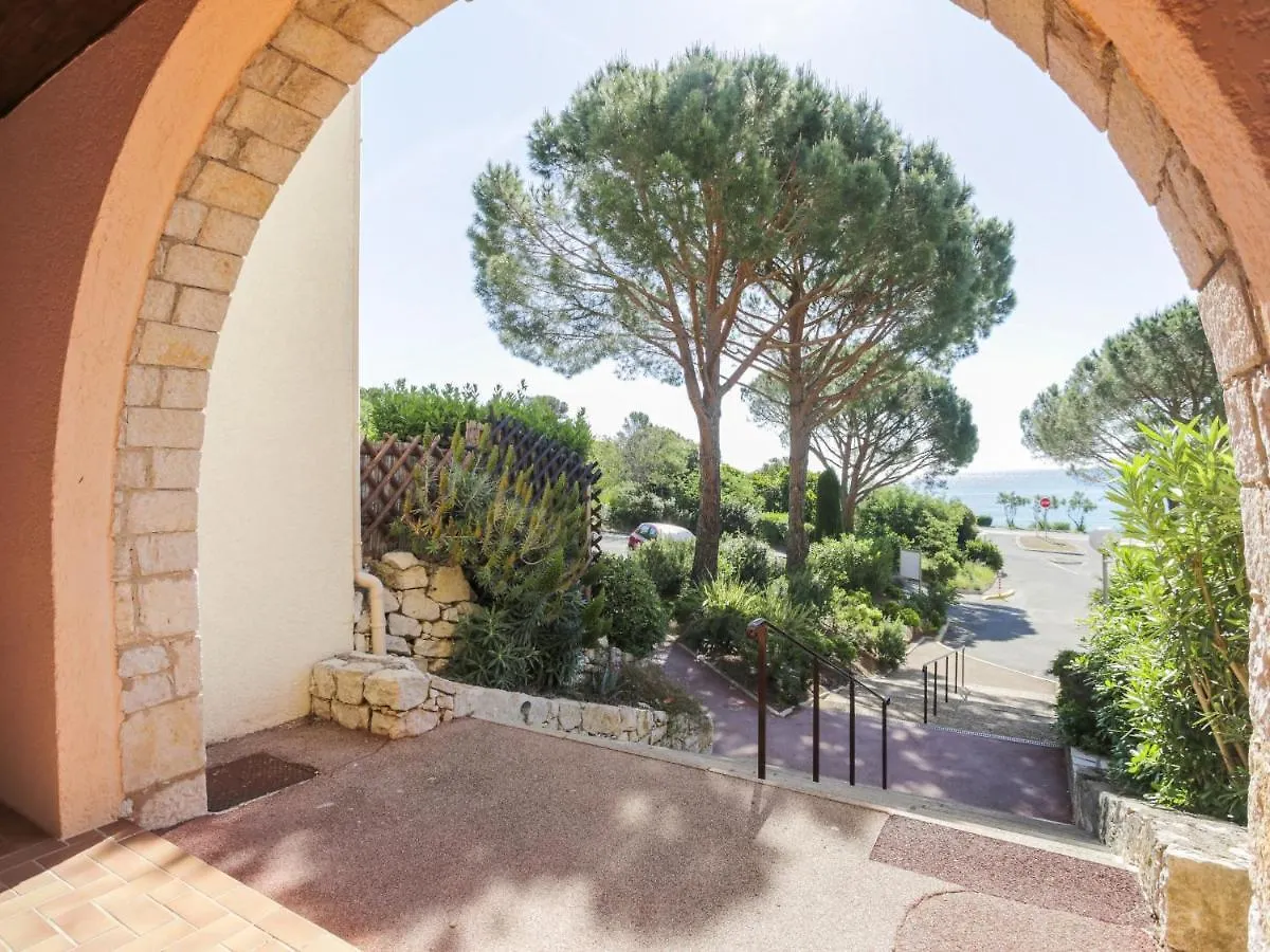 Apartment Le Domaine De La Gaillarde-16 By Interhome Les Issambres